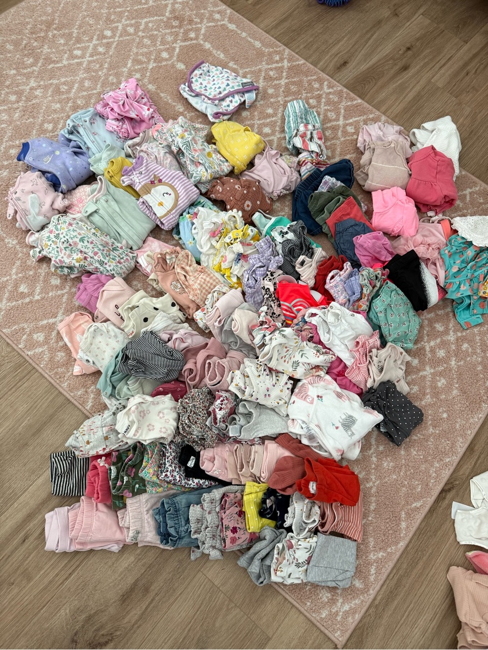 Baby girl clothing bundle! 0-3 months, 3 month